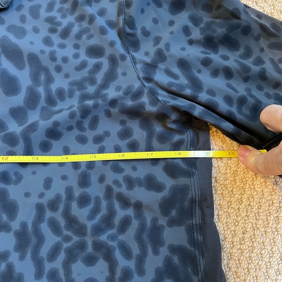 Lululemon Relaxed Shirt; 19 inches from underarm to underarm. - Picture 6 of 8